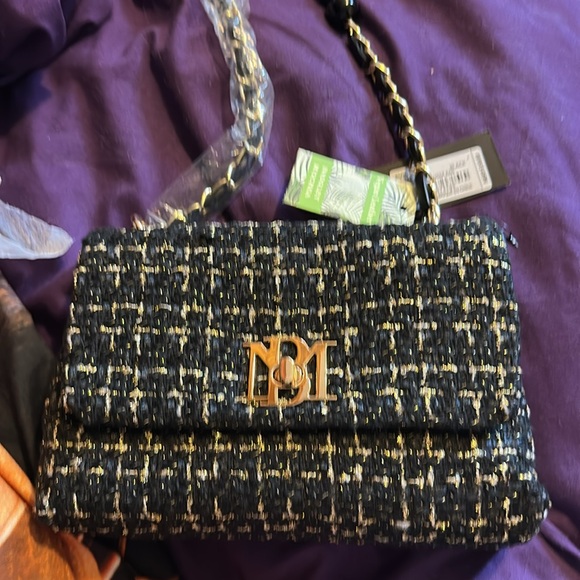 Badgley Mischka Black and Cream Crossbody Bag NWT - Picture 1 of 7